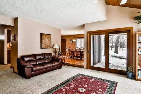 15651 E Oak Tree Dr, Davis Junction, IL 61020 photo 9
