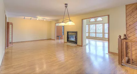 11911 Warblers Way, Roscoe, IL 61073 photo 2