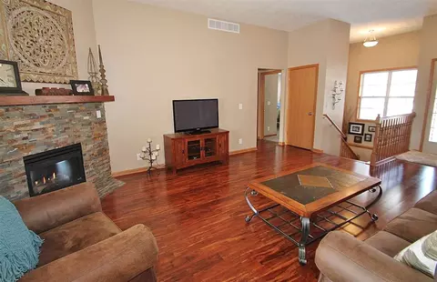 10639 Harrison Ct, Roscoe, IL 61073 photo 4