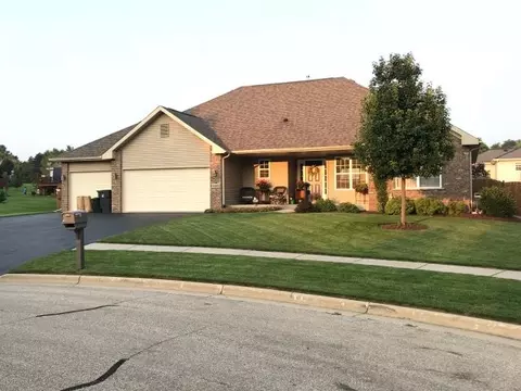 10639 Harrison Ct, Roscoe, IL 61073 photo 2