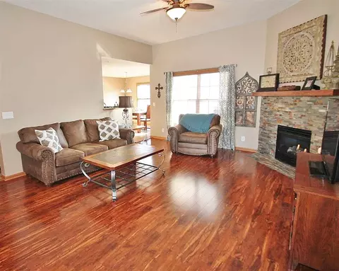 10639 Harrison Ct, Roscoe, IL 61073 photo 5