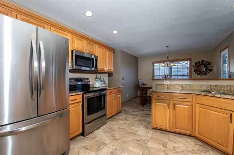 10639 Harrison Ct, Roscoe, IL 61073 photo 7
