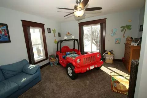 145 N 4th St, Capron, IL 61012 photo 19