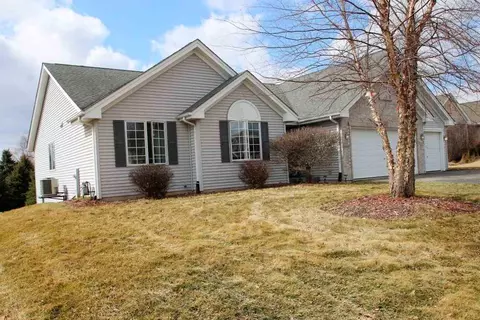 1056 Old Hunter Run, Byron, IL 61010 photo 1