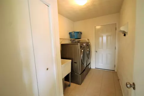 1056 Old Hunter Run, Byron, IL 61010 photo 11