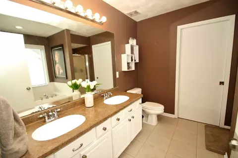 1056 Old Hunter Run, Byron, IL 61010 photo 15