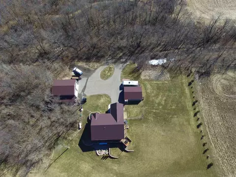 10024 Wheeler Rd, Durand, IL 61024 photo 1