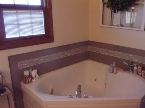 12294 Whispering Winds Dr, Roscoe, IL 61073 photo 22