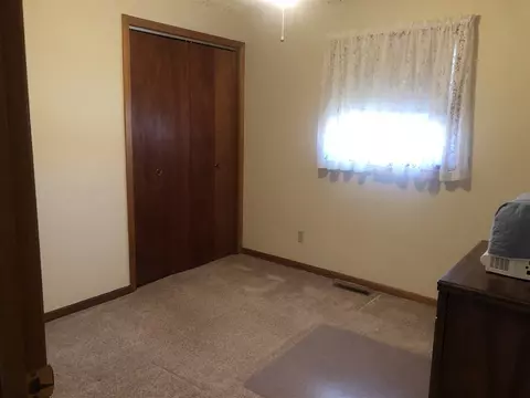242 E 10th St, Pecatonica, IL 61063 photo 12