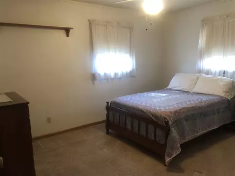 242 E 10th St, Pecatonica, IL 61063 photo 14