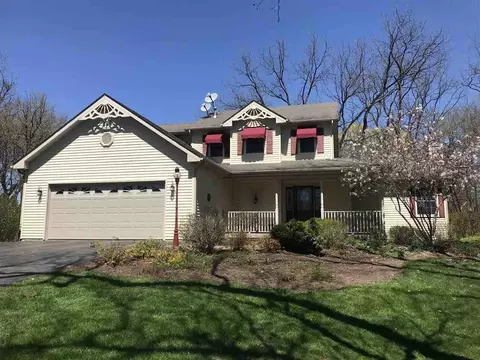 2996 E Ridgewood Ct, Oregon, IL 61061 photo 1