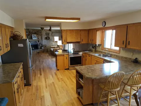792 E Lightsville Rd, Leaf River, IL 61047 photo 2