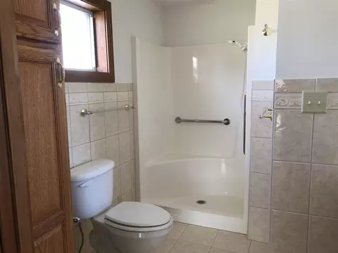 540 W 7th St, Pecatonica, IL 61063 photo 8