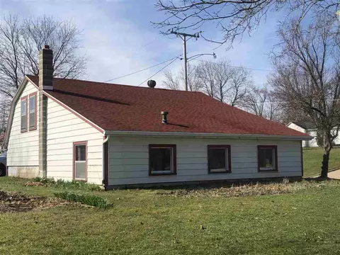 540 W 7th St, Pecatonica, IL 61063 photo 21
