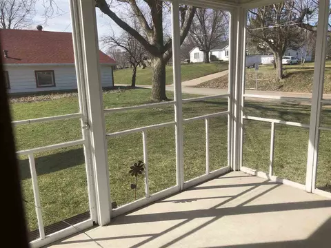 540 W 7th St, Pecatonica, IL 61063 photo 14