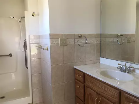 540 W 7th St, Pecatonica, IL 61063 photo 9