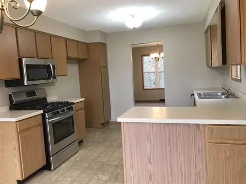 485 Verbena St, Roscoe, IL 61073 photo 5