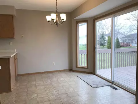 485 Verbena St, Roscoe, IL 61073 photo 6