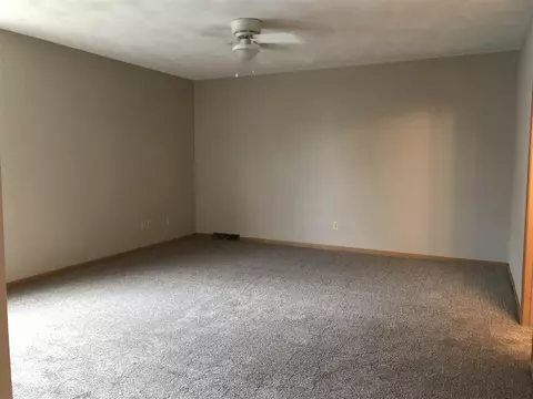 485 Verbena St, Roscoe, IL 61073 photo 7