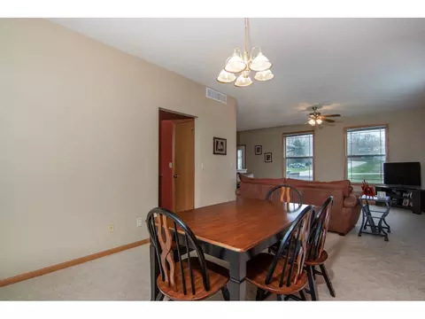 1691 Edgewood Dr, Lake Summerset, IL 61019 photo 6