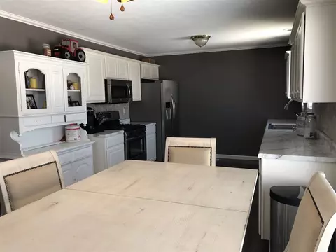 304 Wolf Den Cir, Davis Junction, IL 61020 photo 9