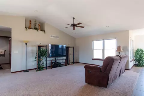 6350 Blomberg Sbr Rd, Cherry Valley, IL 61016 photo 3