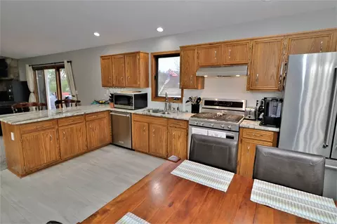 11530 Banbridge Dr, Roscoe, IL 61073 photo 7
