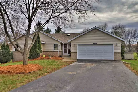 11530 Banbridge Dr, Roscoe, IL 61073 photo 1
