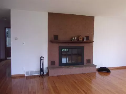 11325 2nd St, Roscoe, IL 61073 photo 6