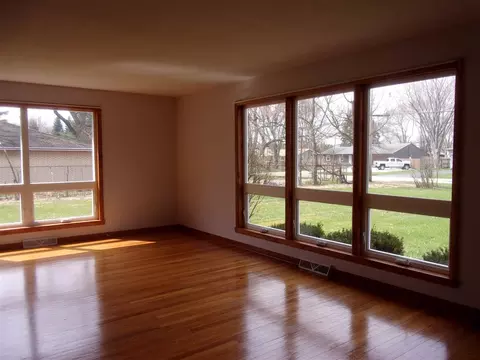11325 2nd St, Roscoe, IL 61073 photo 5