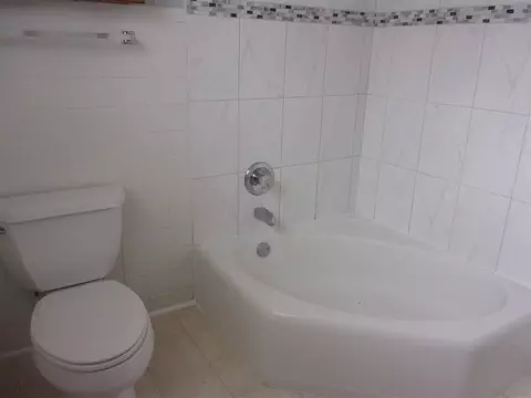 11325 2nd St, Roscoe, IL 61073 photo 8
