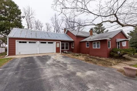 12034 N Pecatonica Rd, Leaf River, IL 61047 photo 1