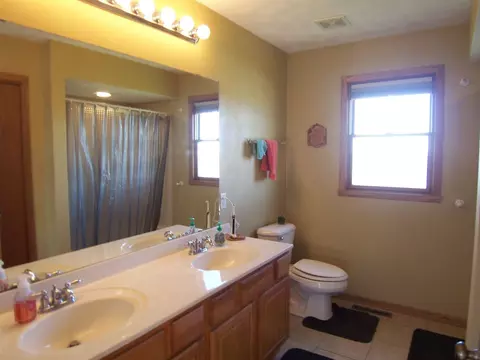 3549 Eagles Ridge Dr, Beloit, WI 53511 photo 14