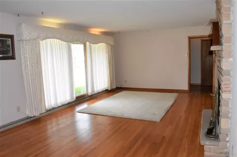 2815 E State St, Rockford, IL 61108 photo 4