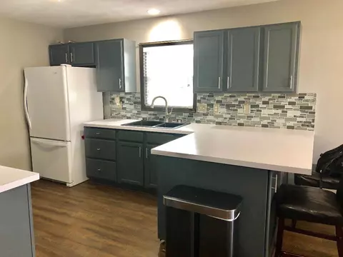 802 Hampton Dr, Byron, IL 61010 photo 5