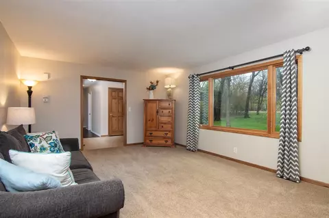 11965 Warblers Way, Roscoe, IL 61073 photo 2