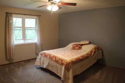 8268 Mark Dr, Roscoe, IL 61073 photo 8