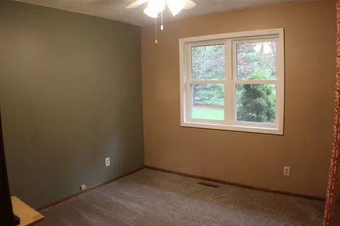 8268 Mark Dr, Roscoe, IL 61073 photo 12