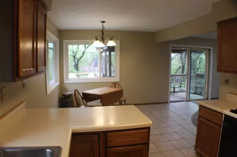 8268 Mark Dr, Roscoe, IL 61073 photo 3