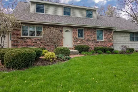 13906 Beaver Dr, Roscoe, IL 61073 photo 2
