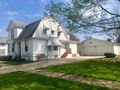 216 E 4th St, Byron, IL 61010 photo 1