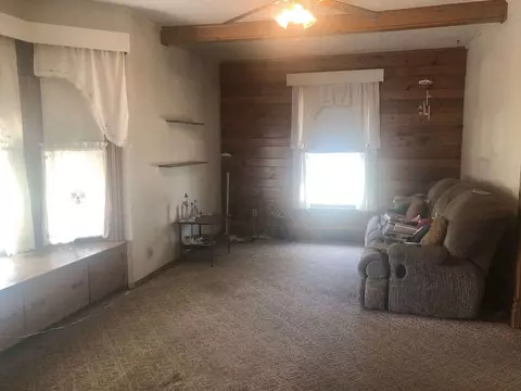 216 E 4th St, Byron, IL 61010 photo 9