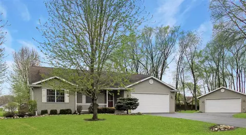4923 Ashelford Dr, Byron, IL 61010 photo 1