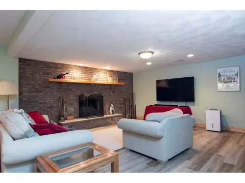 11214 Corrigan Rd, Roscoe, IL 61073 photo 21