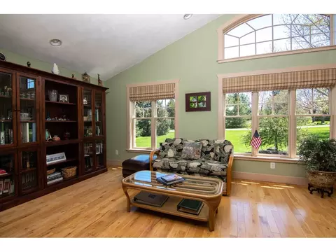 11214 Corrigan Rd, Roscoe, IL 61073 photo 6