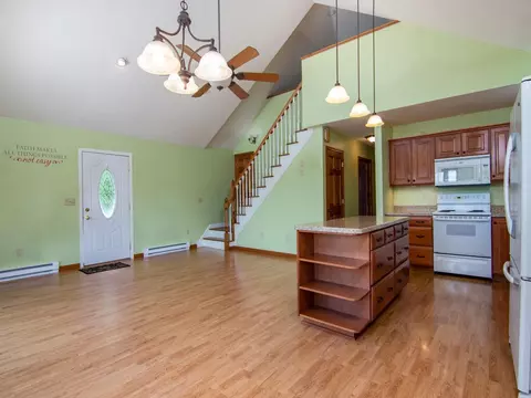 541 Baintree Rd, Lake Summerset, IL 61019 photo 5