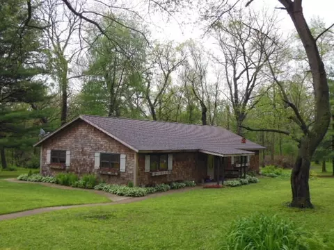 274 S Pecatonica Rd, Pecatonica, IL 61063 photo 1