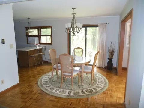 274 S Pecatonica Rd, Pecatonica, IL 61063 photo 4