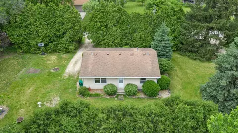 11267 Edgemere Ter, Roscoe, IL 61073 photo 9