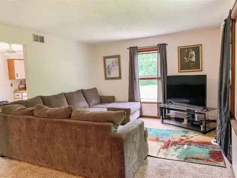 11267 Edgemere Ter, Roscoe, IL 61073 photo 3